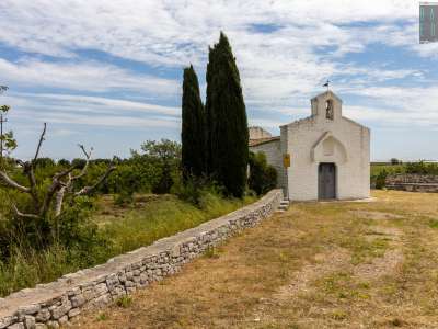Qui sorge la bianca chiesetta di San Lorenzo de Aut�, un tempo parte di un monastero (da qui l�appellativo di �badia di San Lorenzo�)